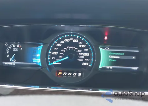 2015 Ford Taurus Limited z USA, uszkodzony, nr VIN 1FAHP2F85FG118378